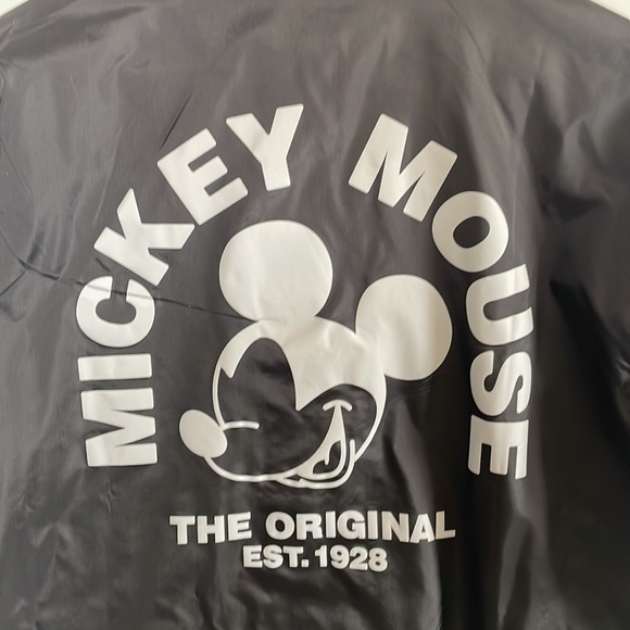 Disney X Neff Mickey Mouse Graphic Coaches Jacket SZ M - Picture 7 of 15